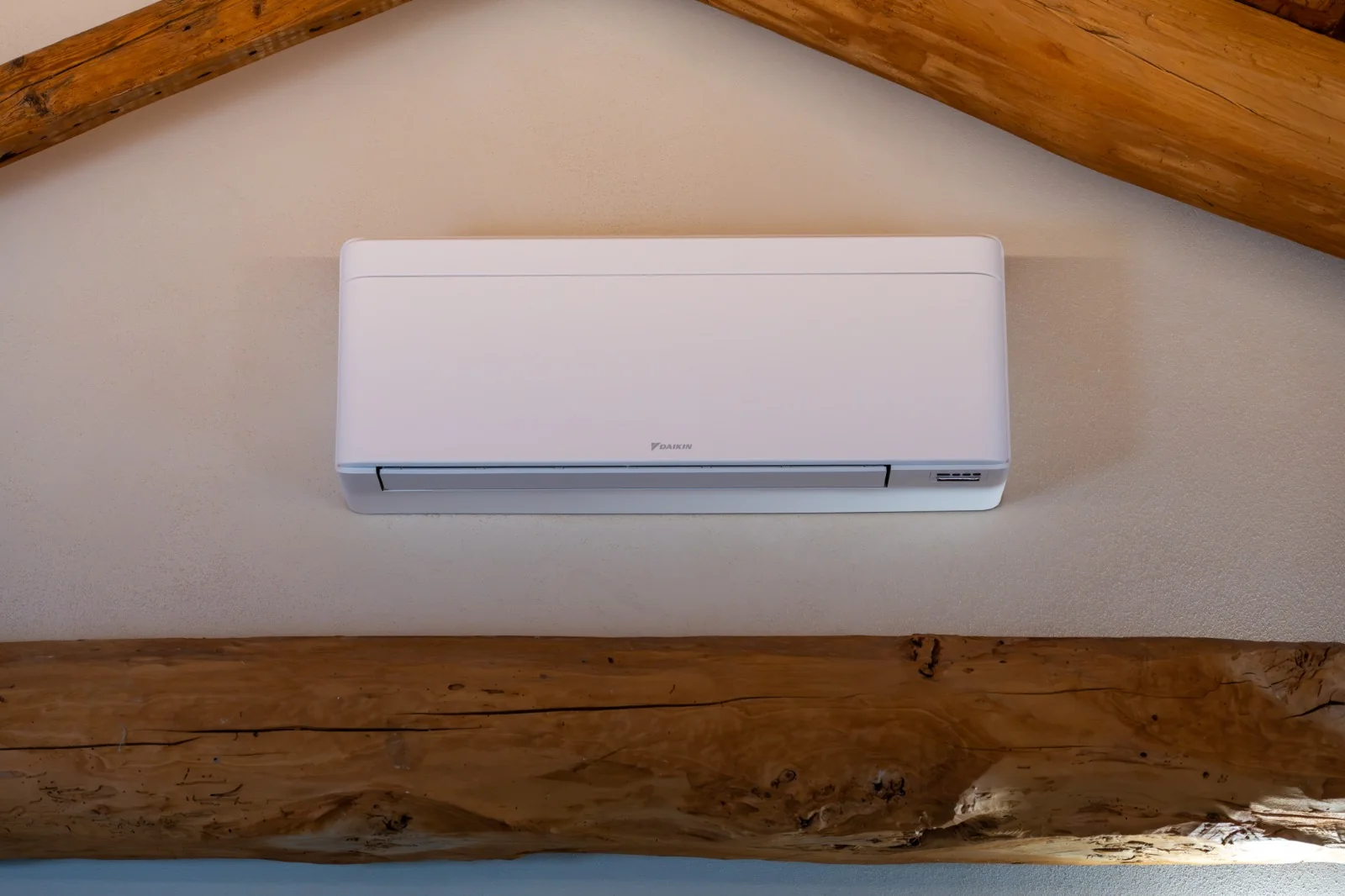 Air conditioning integrated into the restored interior