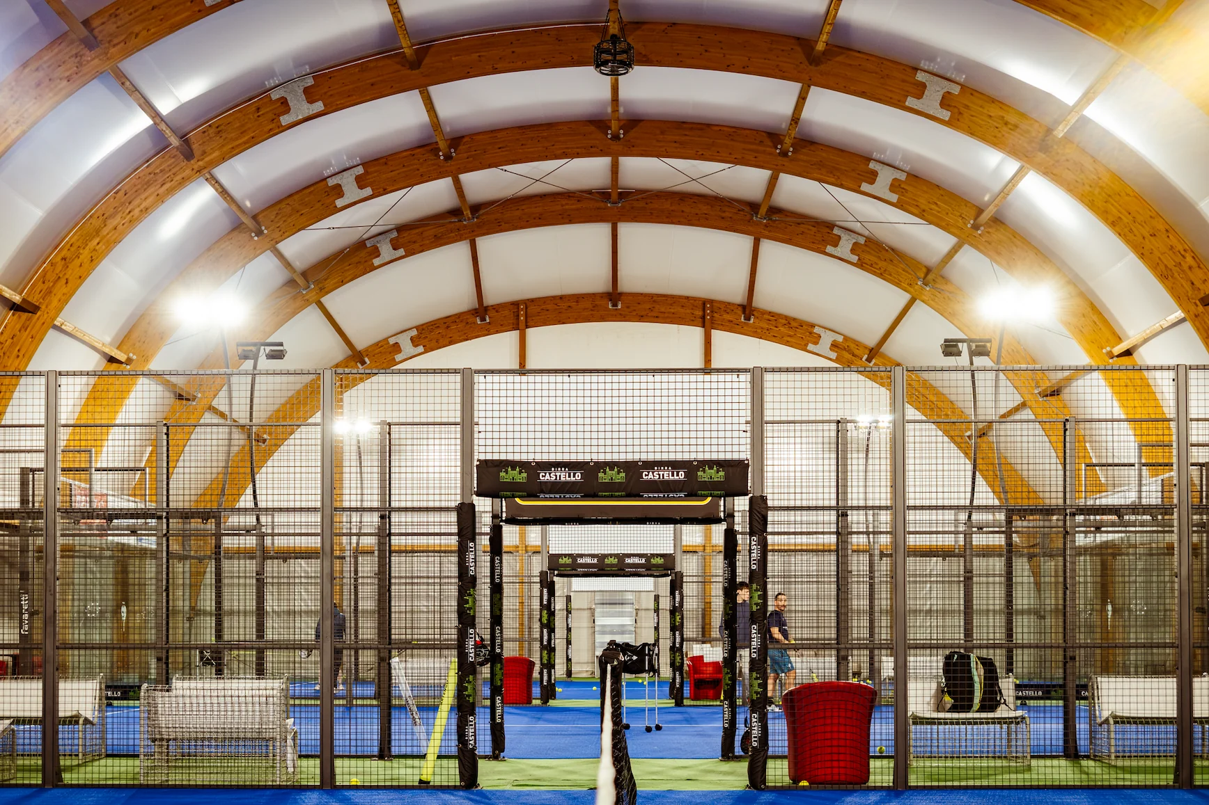 Tennis & padel — photograph 1 of 5